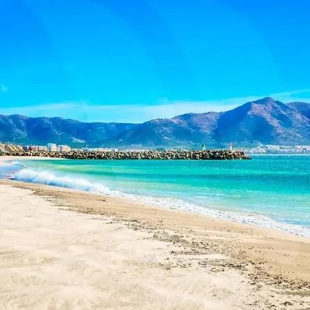 Con Piscina Y Terraza Cerca Del Mar Empuriabrava