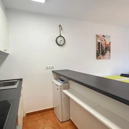 Apartment Con Piscina Y Terraza Cerca Del Mar *