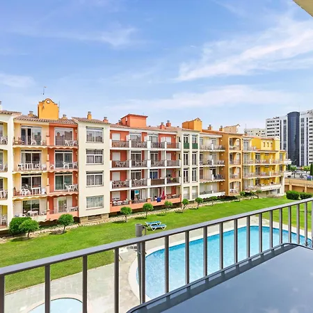Lejlighed Con Piscina Y Terraza Cerca Del Mar