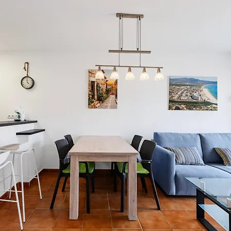 Con Piscina Y Terraza Cerca Del Mar Empuriabrava