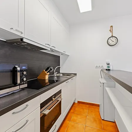 Con Piscina Y Terraza Cerca Del Mar Apartamento